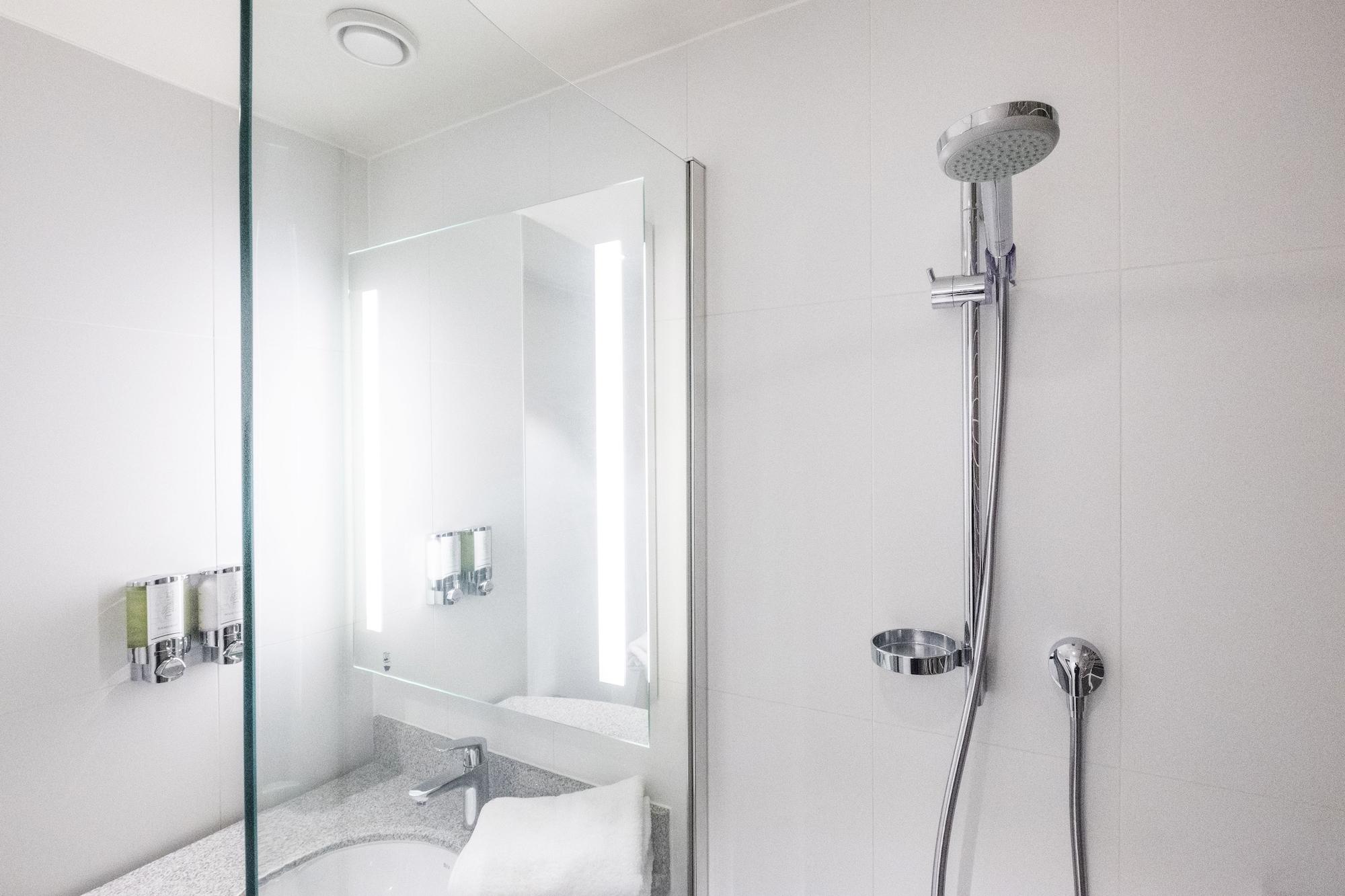 Hampton By Hilton Aberdeen Airport Dyce Exteriör bild