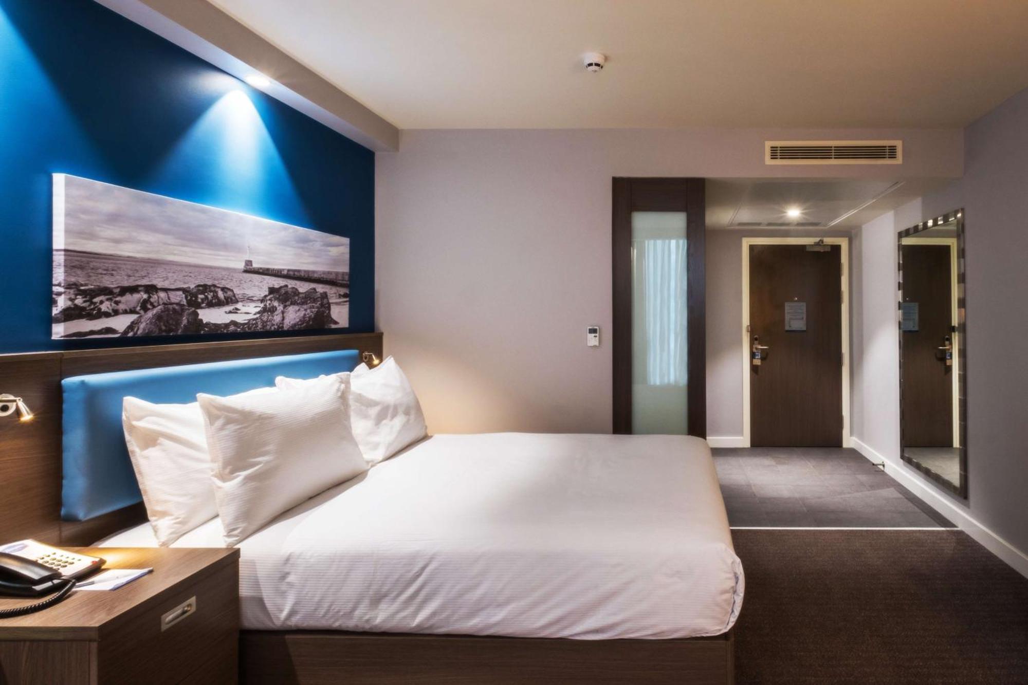 Hampton By Hilton Aberdeen Airport Dyce Exteriör bild