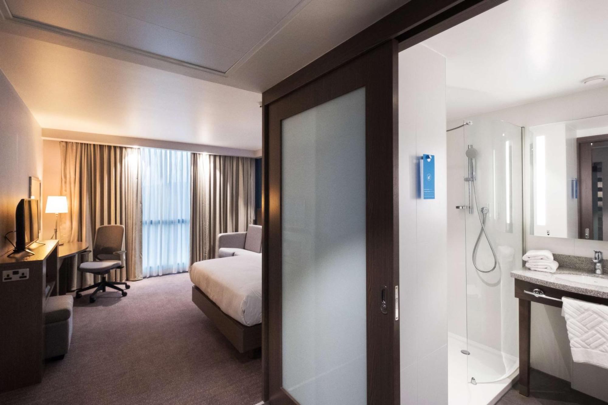 Hampton By Hilton Aberdeen Airport Dyce Exteriör bild