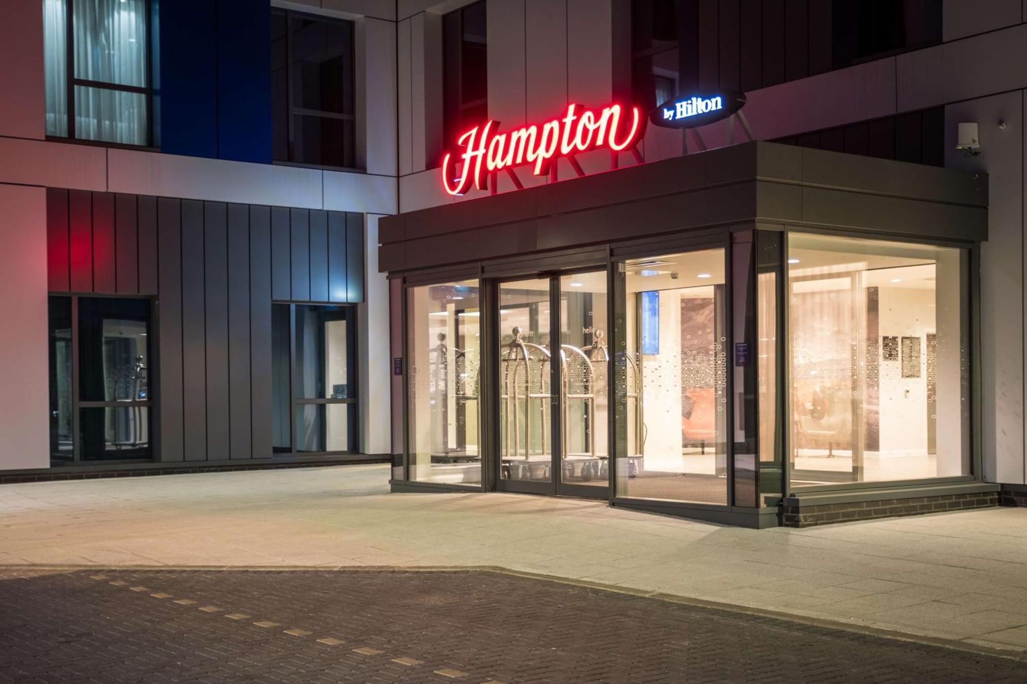 Hampton By Hilton Aberdeen Airport Dyce Exteriör bild